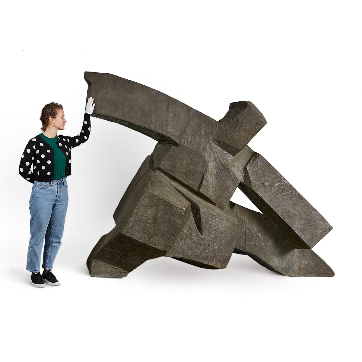 Ju-Ming-Single-Whip-Bronze-Sculpture